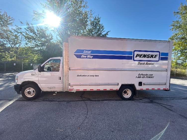 Used 2021 Ford E-350 - photo 6