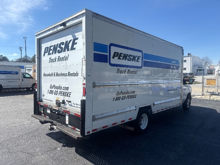Used 2021 Ford E-350 - photo 15