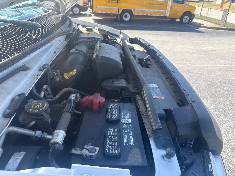 Used 2021 Ford E-350 - photo 25
