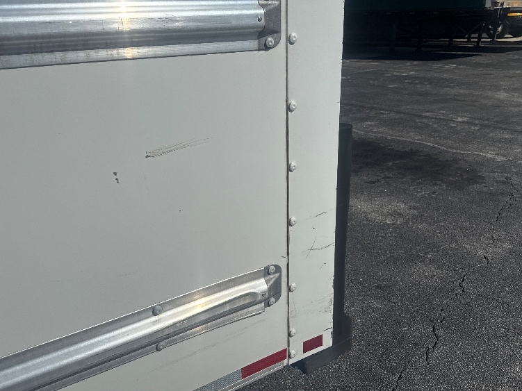 Used 2021 Ford E-350 - photo 29