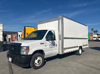 Used 2022 Ford E-350 - photo 1