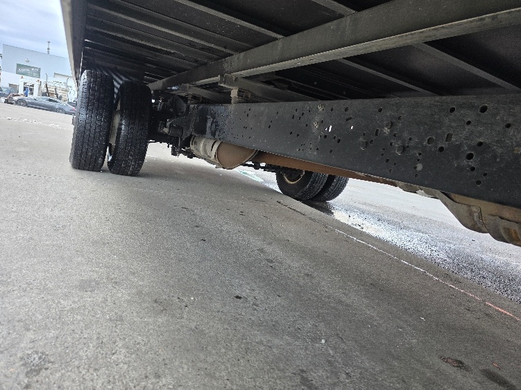 Used 2022 Ford E-350 - photo 16