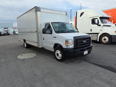 Used 2022 Ford E-350 - photo 1