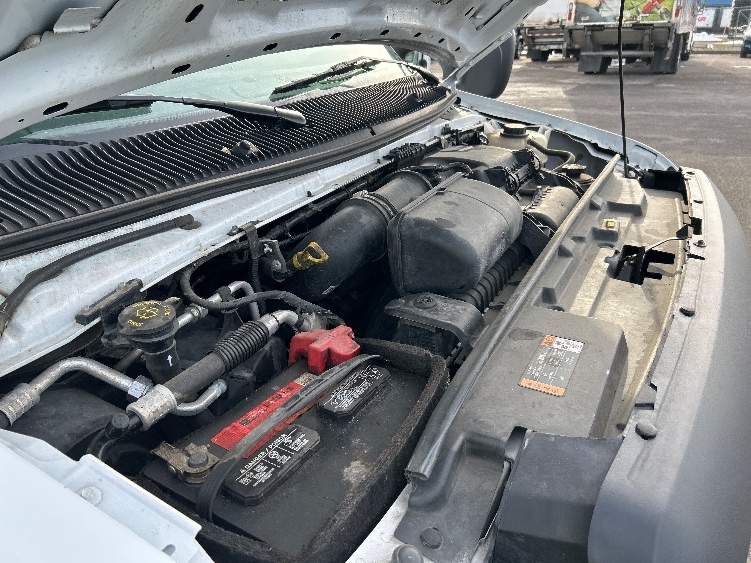 Used 2022 Ford E-350 - photo 24