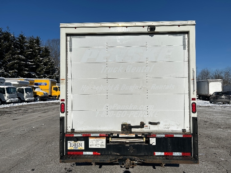 Used 2022 Ford E-350 - photo 9
