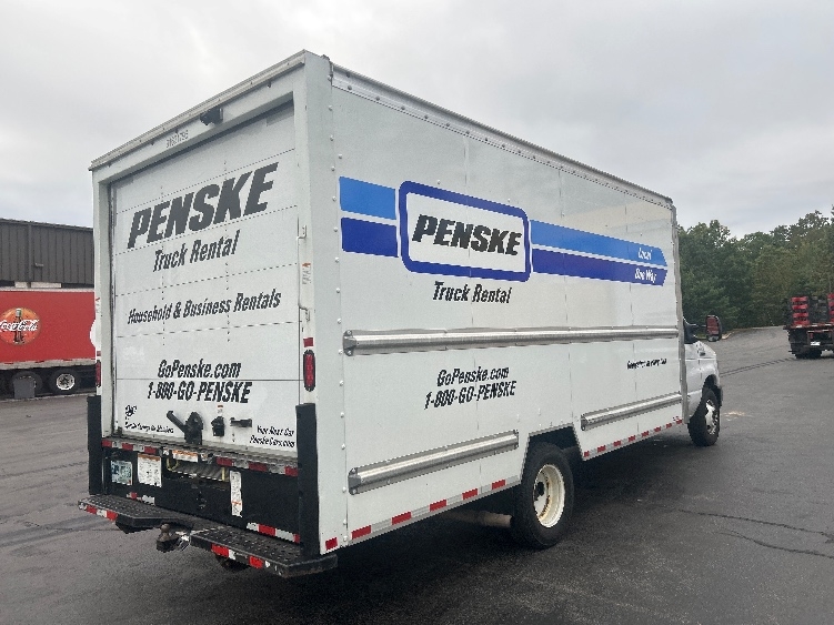Used 2022 Ford E-350 - photo 15