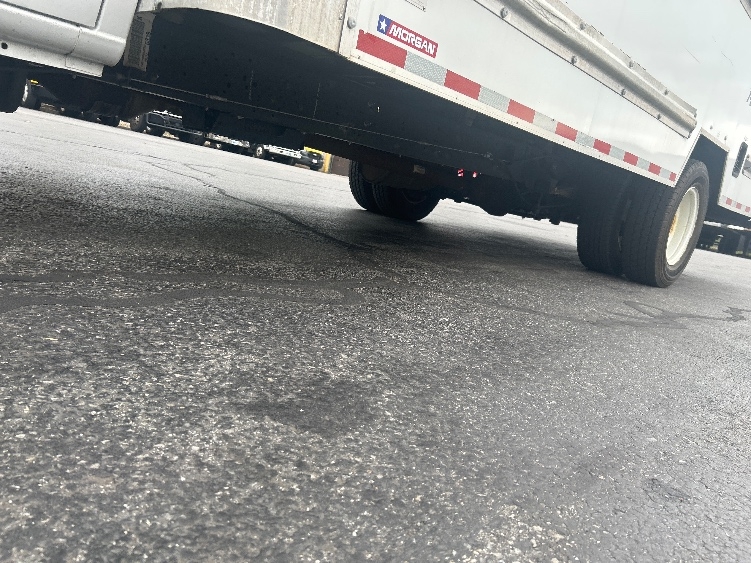 Used 2022 Ford E-350 - photo 7