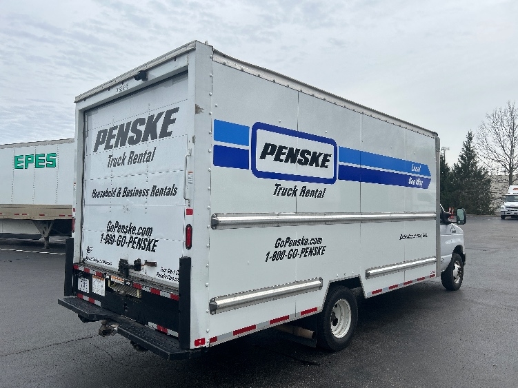 Used 2022 Ford E-350 - photo 15