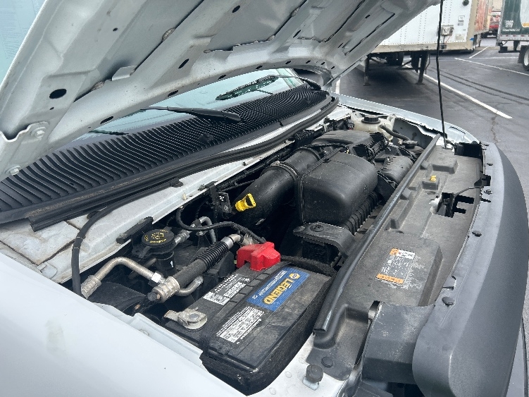 Used 2022 Ford E-350 - photo 25