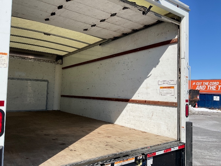 Used 2022 Ford E-350 - photo 13