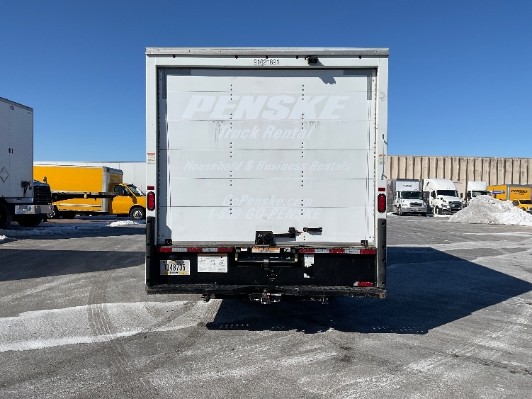 Used 2022 Ford E-350 - photo 9