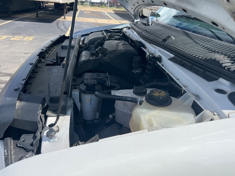 Used 2022 Ford E-350 - photo 24