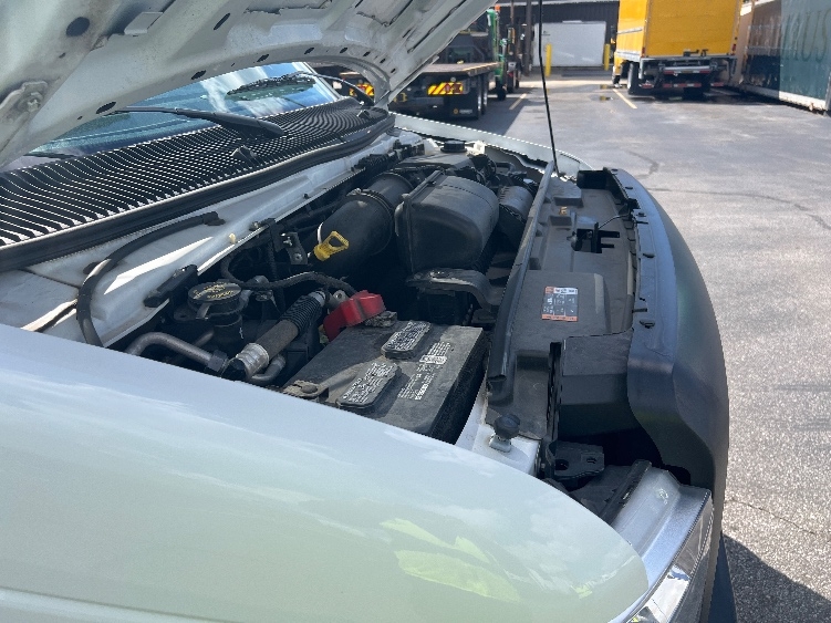 Used 2022 Ford E-350 - photo 25