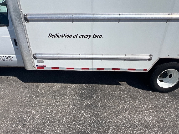 Used 2022 Ford E-350 - photo 7
