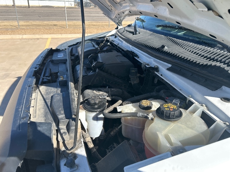 Used 2022 Ford E-350 - photo 26
