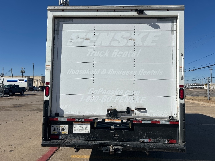 Used 2022 Ford E-350 - photo 9