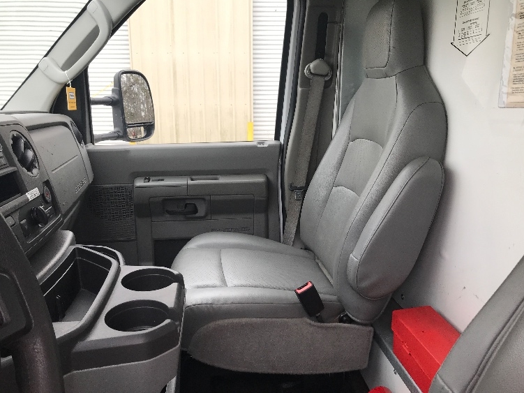 Used 2022 Ford E-350 - photo 20