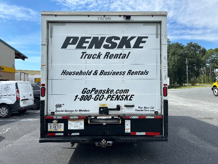 Used 2022 Ford E-350 - photo 9