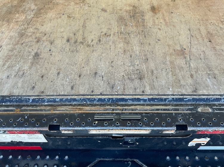 Used 2022 Ford E-350 - photo 10