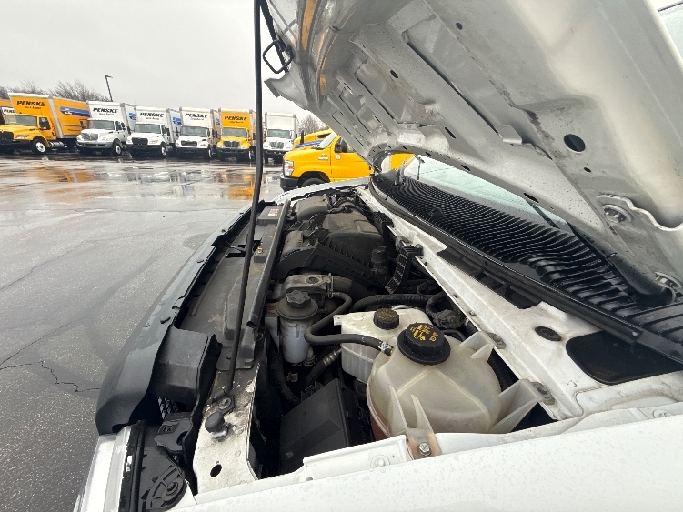 Used 2022 Ford E-350 - photo 26