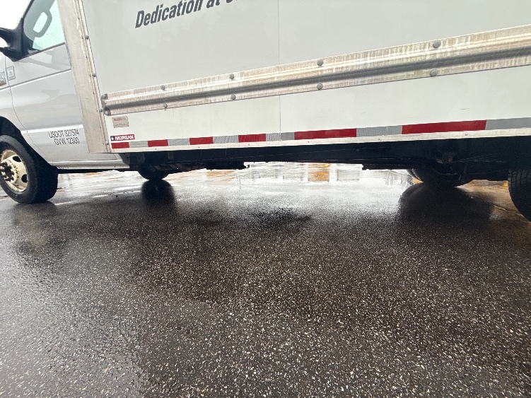 Used 2022 Ford E-350 - photo 7