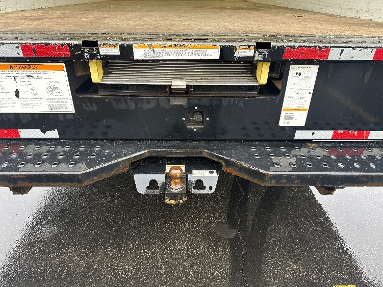 Used 2022 Ford E-350 - photo 11