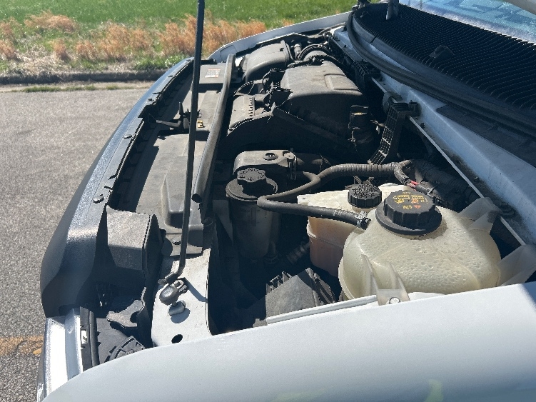 Used 2022 Ford E-350 - photo 26