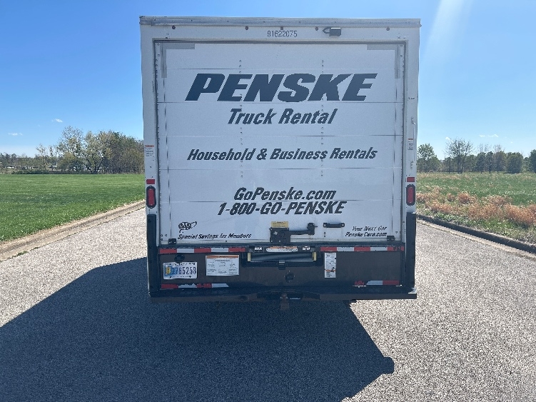 Used 2022 Ford E-350 - photo 9