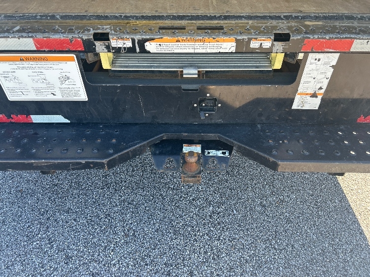 Used 2022 Ford E-350 - photo 11