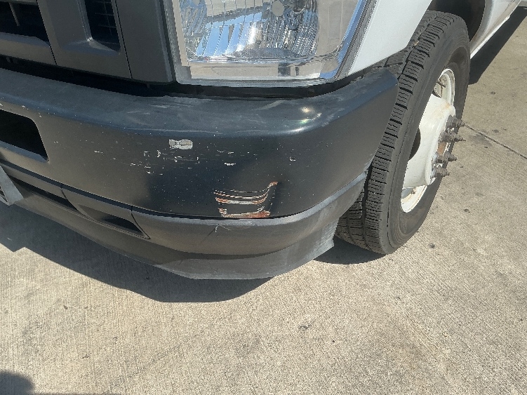 Used 2022 Ford E-350 - photo 30