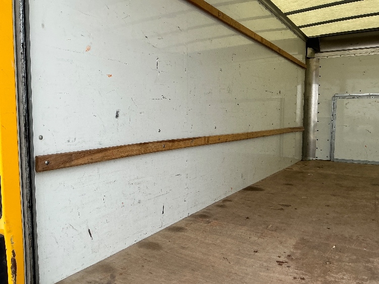 Used 2022 Ford E-350 - photo 12