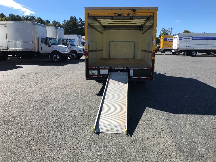 Used 2022 Ford E-350 - photo 11