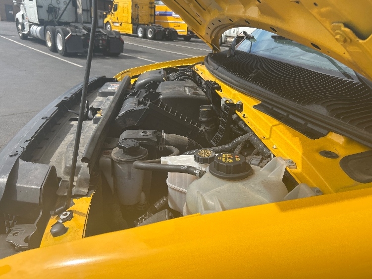Used 2022 Ford E-350 - photo 26