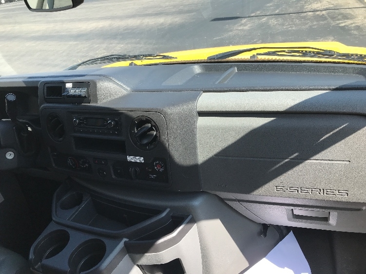 Used 2022 Ford E-350 - photo 23
