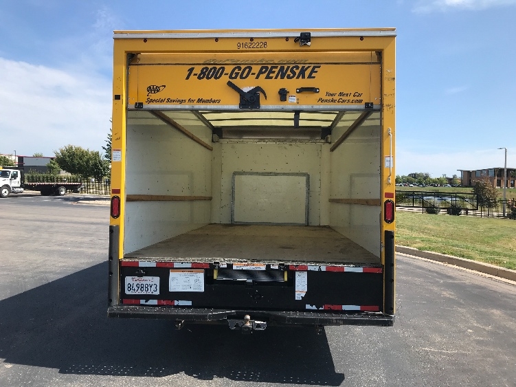 Used 2022 Ford E-350 - photo 11