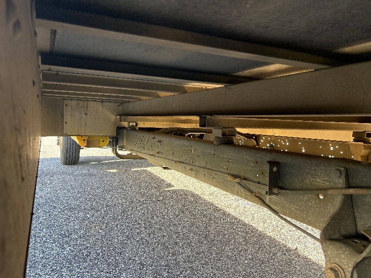 Used 2022 Ford E-350 - photo 7