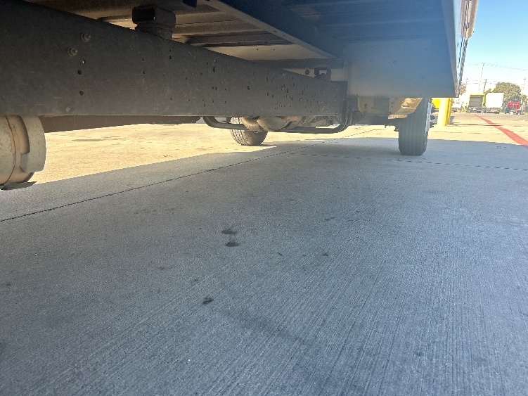 Used 2022 Ford E-350 - photo 16