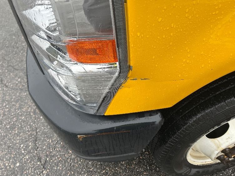 Used 2022 Ford E-350 - photo 27