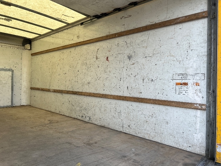 Used 2022 Ford E-350 - photo 14