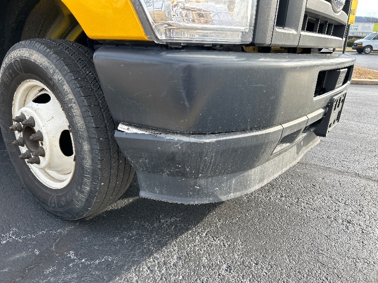 Used 2022 Ford E-350 - photo 27