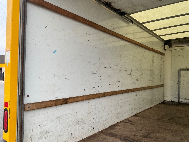 Used 2022 Ford E-350 - photo 13