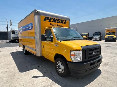 Used 2022 Ford E-350 - photo 1