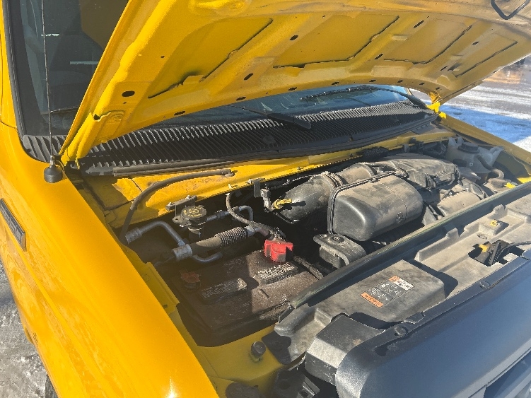 Used 2022 Ford E-350 - photo 25