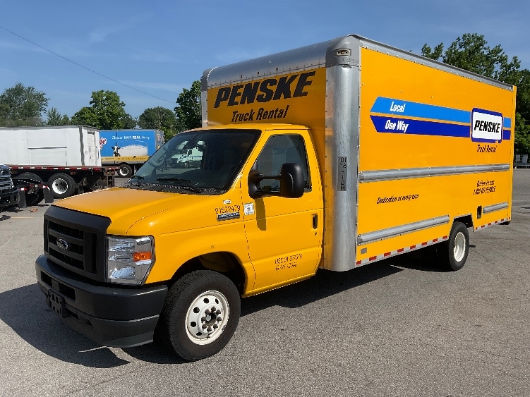 Used 2022 Ford E-350 - photo 5