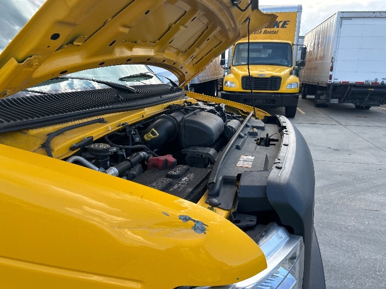 Used 2022 Ford E-350 - photo 21
