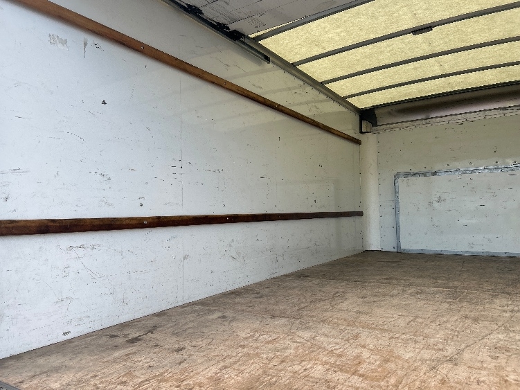 Used 2022 Ford E-350 - photo 10