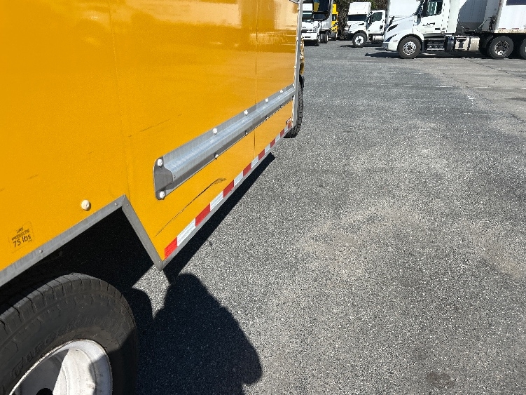 Used 2022 Ford E-350 - photo 16