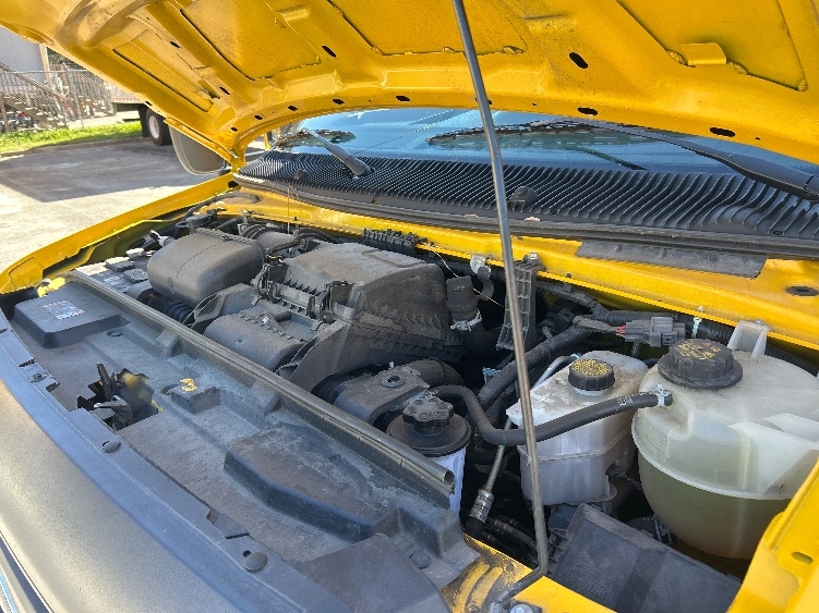 Used 2022 Ford E-350 - photo 26