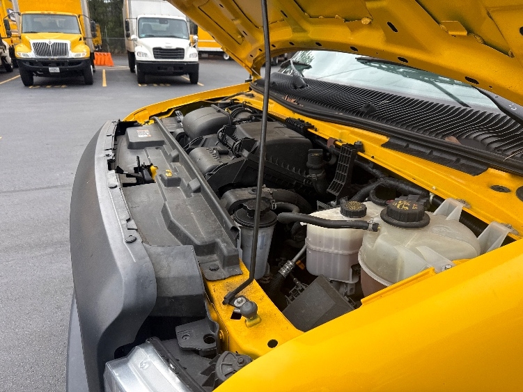 Used 2022 Ford E-350 - photo 25