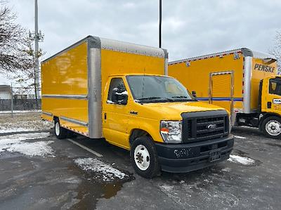 Used 2022 Ford E-350 - photo 1